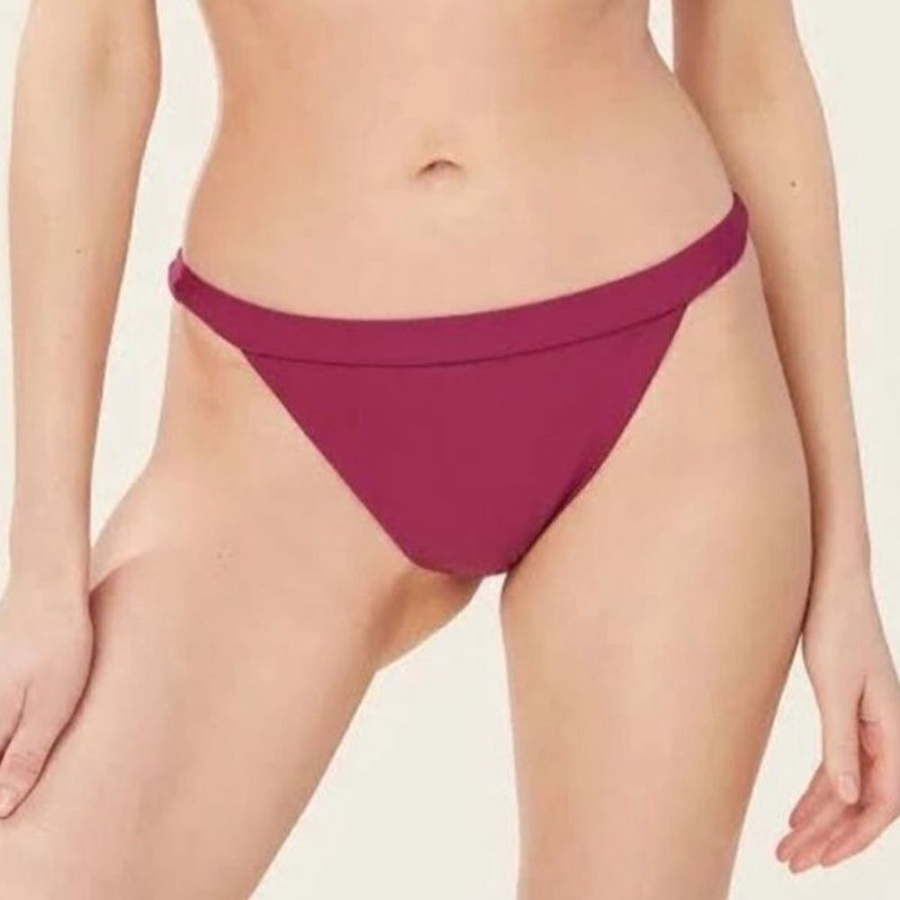 Andie Swim The Caicos Bikini Bottom Plum Eco Nylon Size‎ M NWT